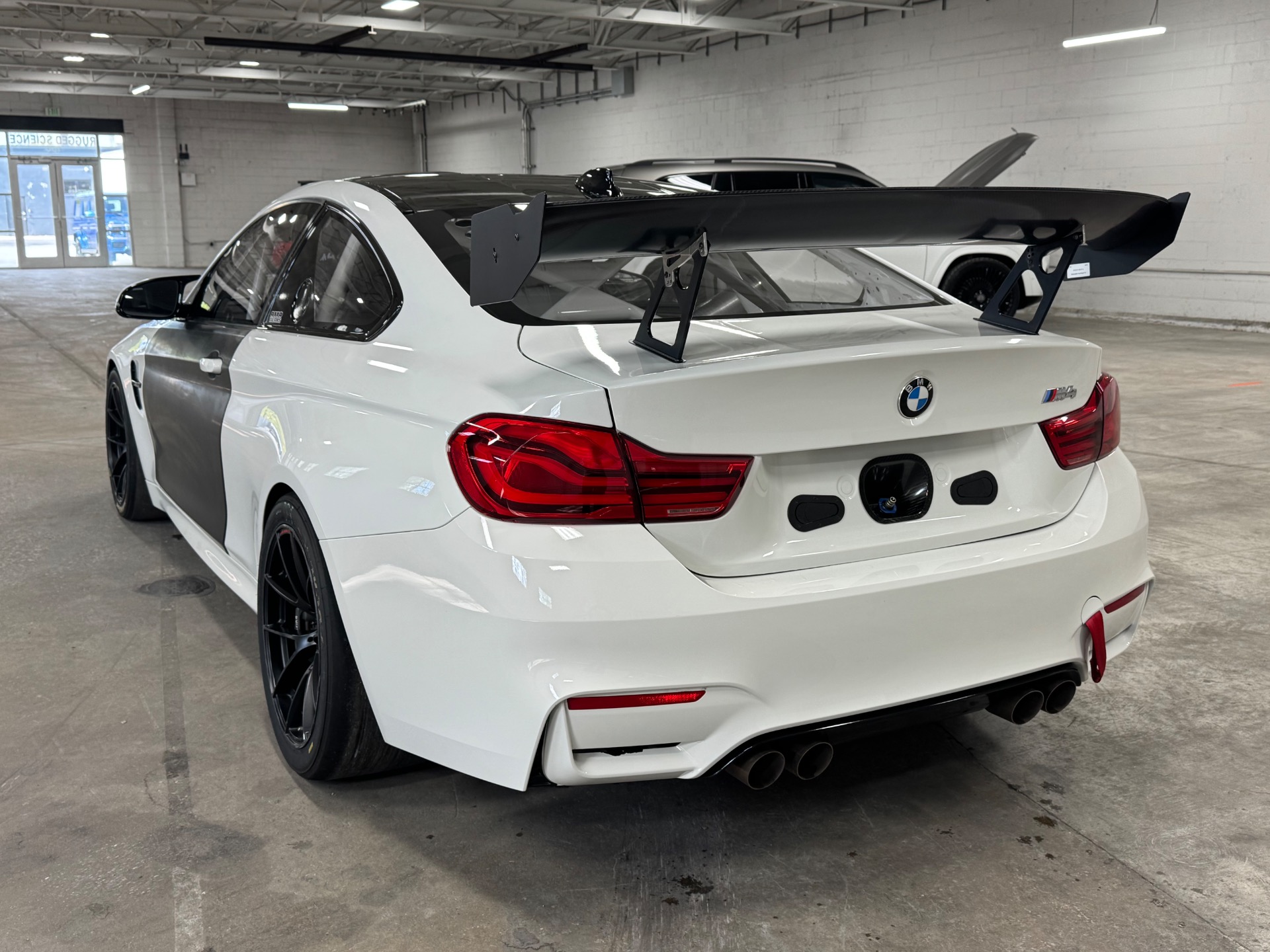 2018 Bmw M4 Coupe photo 4