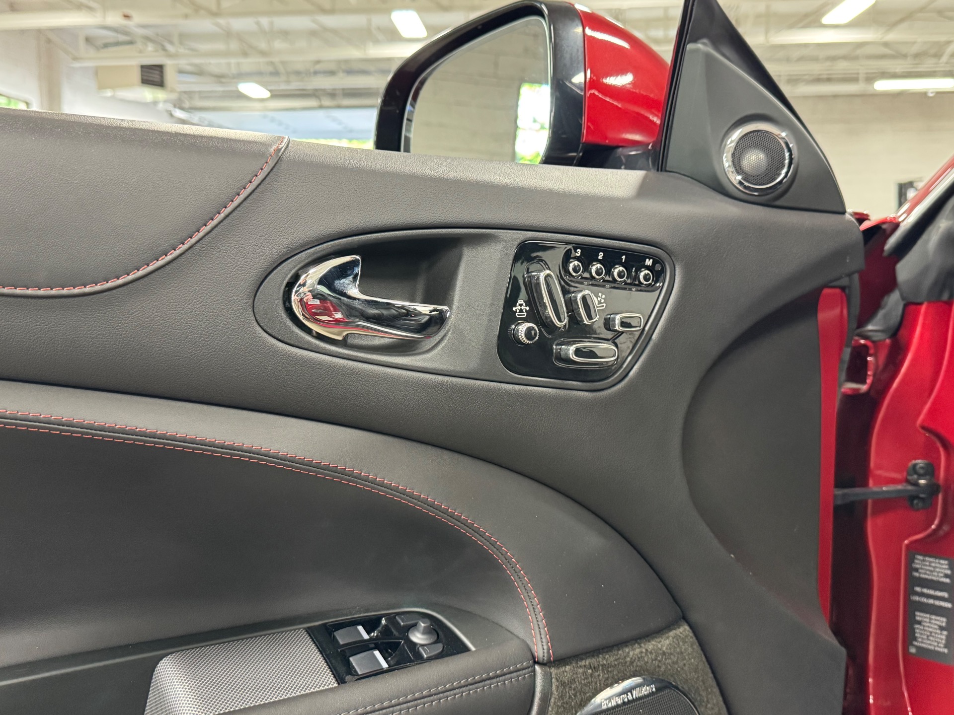 2015 Jaguar XK XKR photo 46
