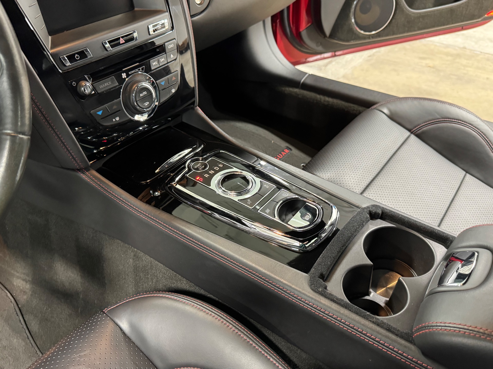 2015 Jaguar XK XKR photo 47