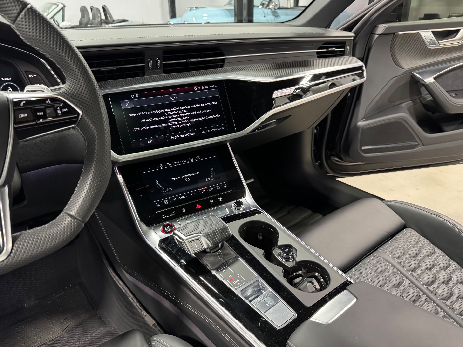 2024 Audi RS 6 Avant Performance photo 18