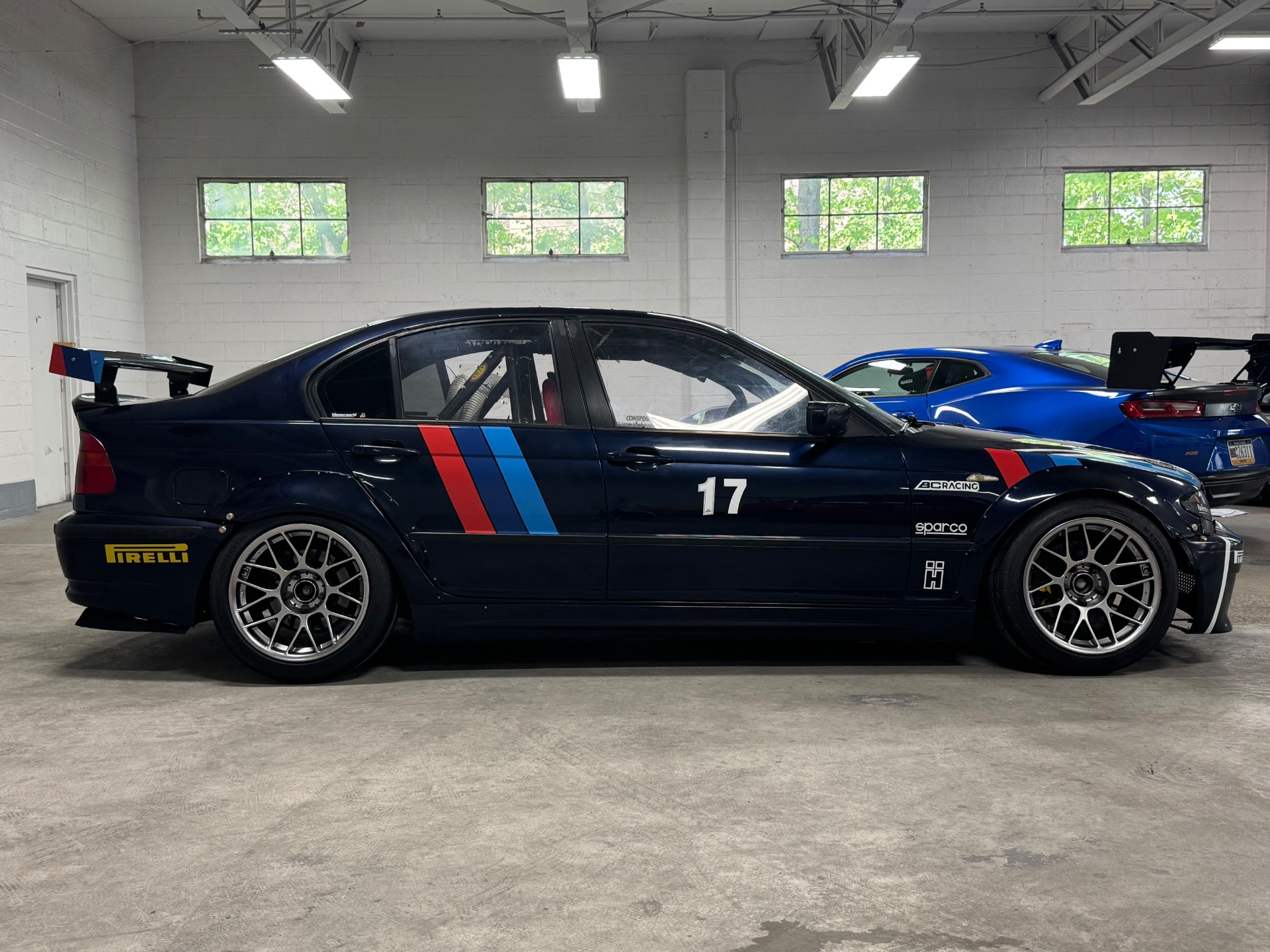 2003 BMW 3 Series 325 - Photo 43