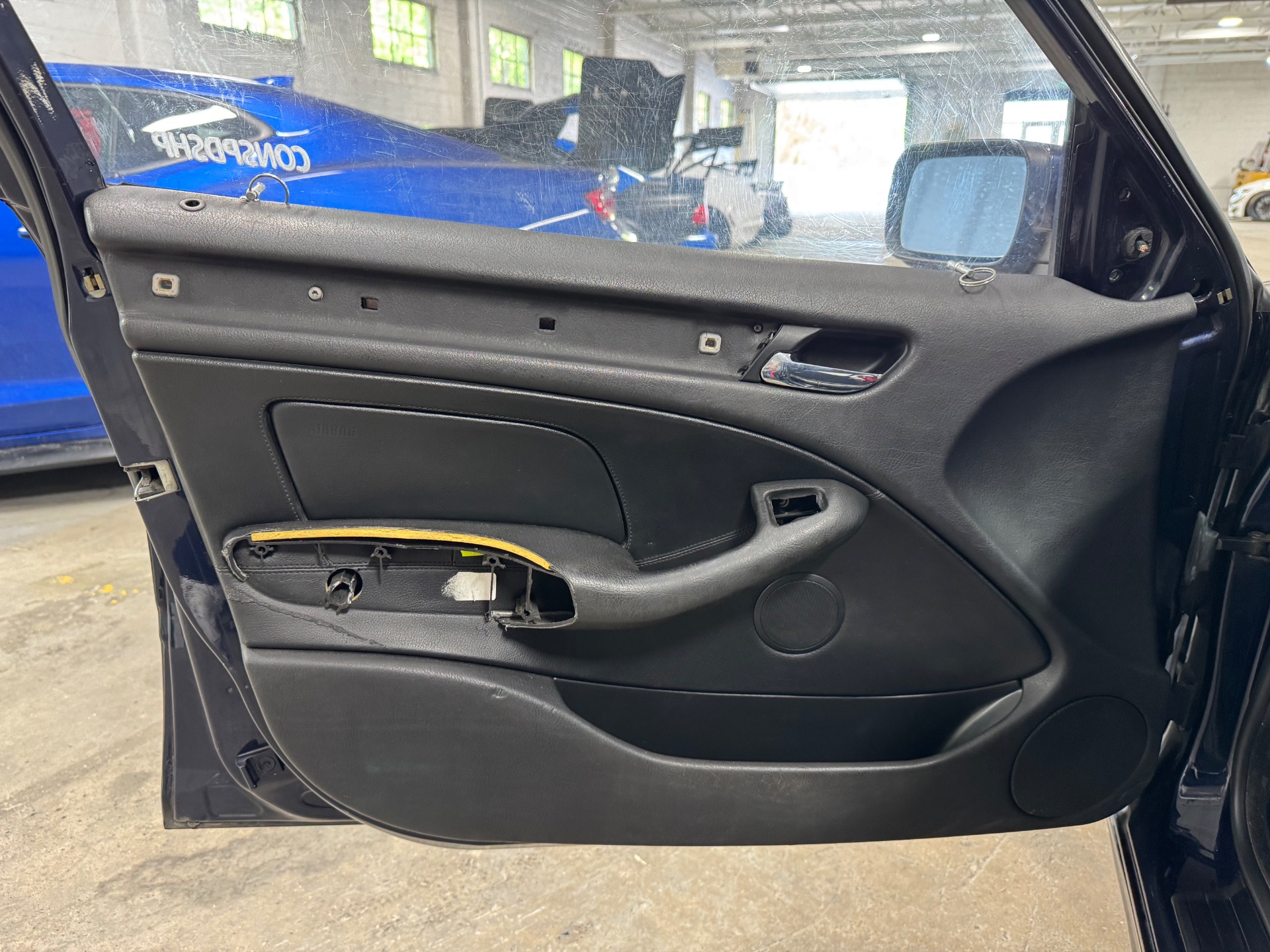 2003 BMW 3 Series 325 - Photo 56