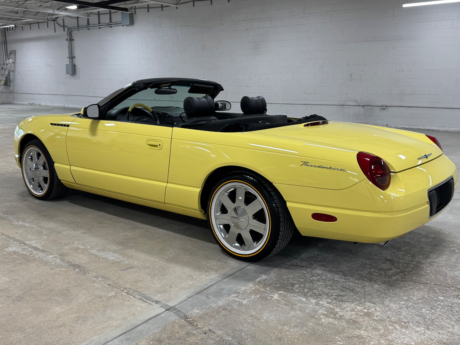 2002 Ford Thunderbird Deluxe photo 49