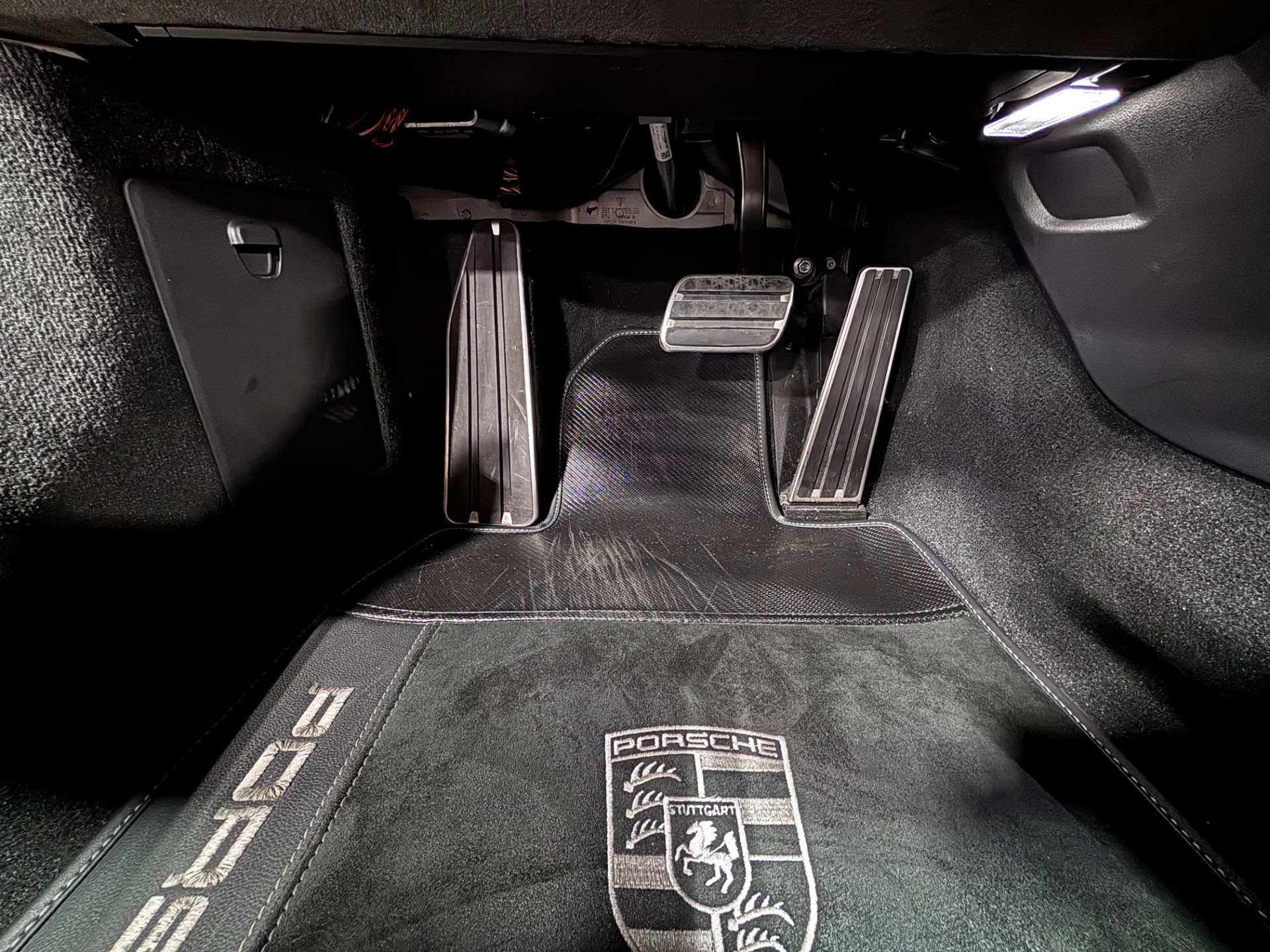 2023 Porsche Cayman GT4 RS photo 20