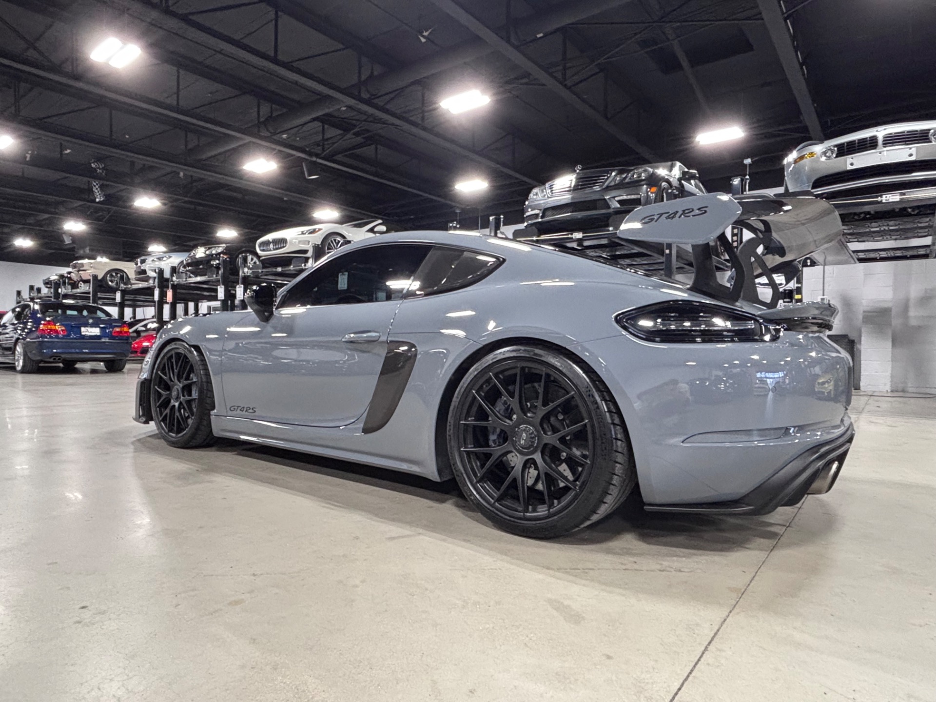 2023 Porsche Cayman GT4 RS photo 4
