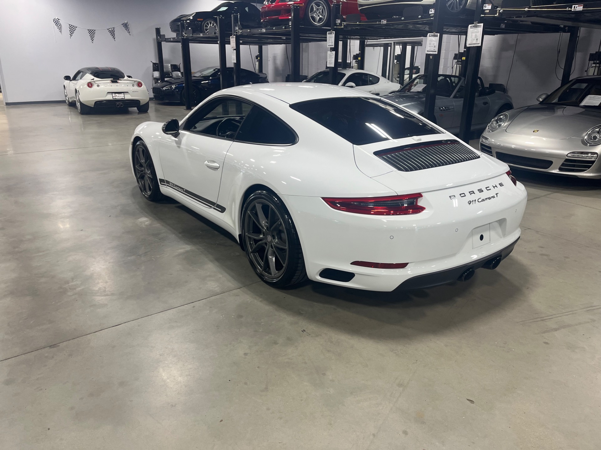 2019 Porsche 911 T Coupe photo 4