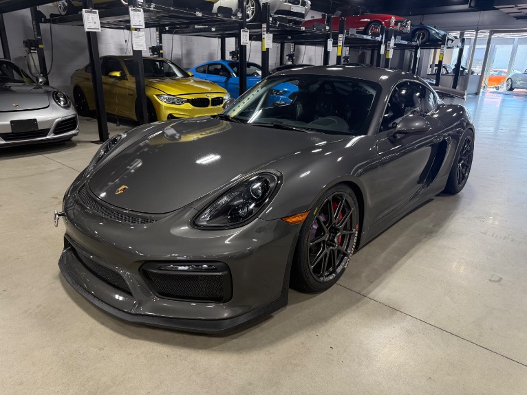 2016 Porsche Cayman GT4's photo