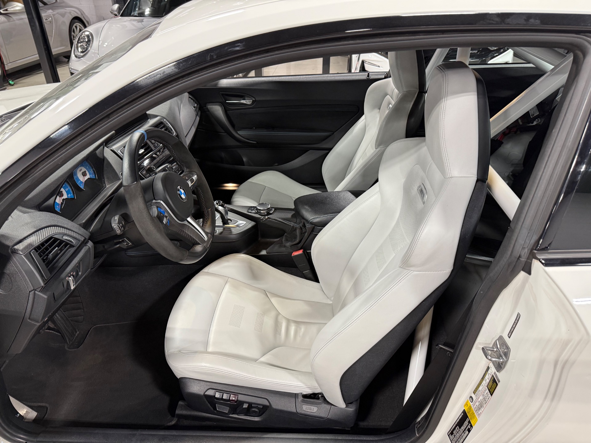 2016 BMW M2 Coupe Base - Photo 31