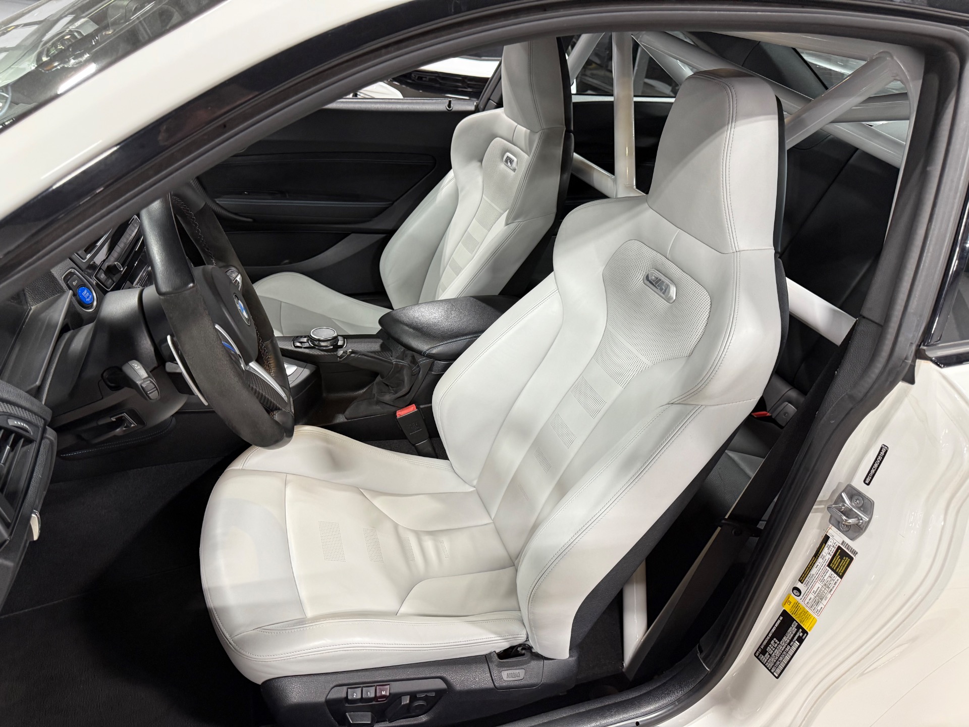2016 BMW M2 Coupe Base - Photo 32