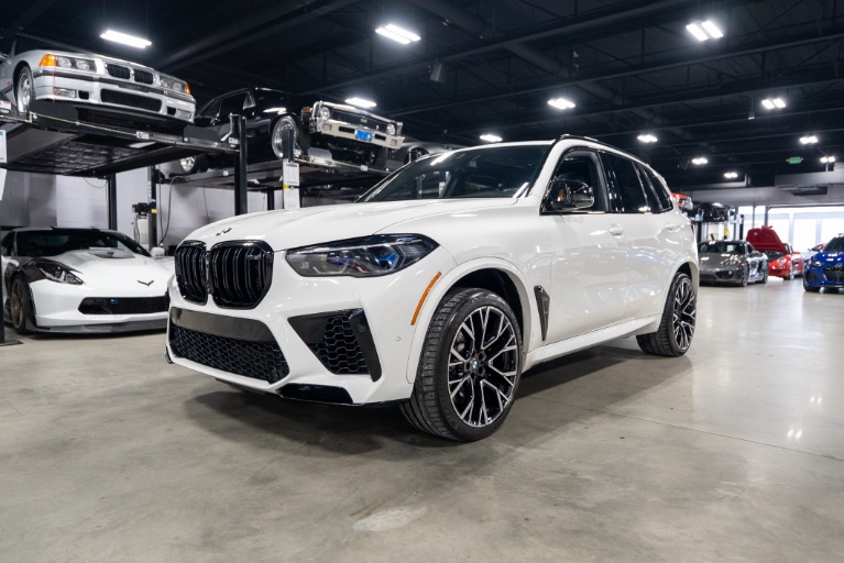 2022 BMW X5 M Base's photo