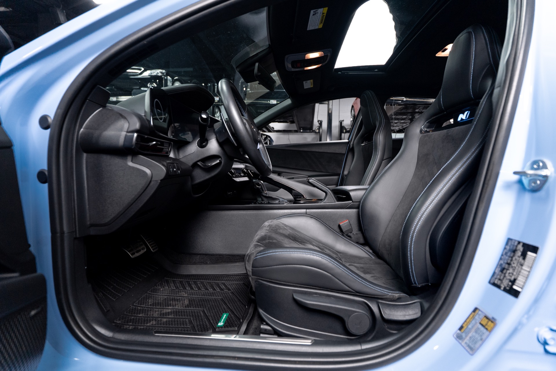 2023 Hyundai Elantra N - Photo 43