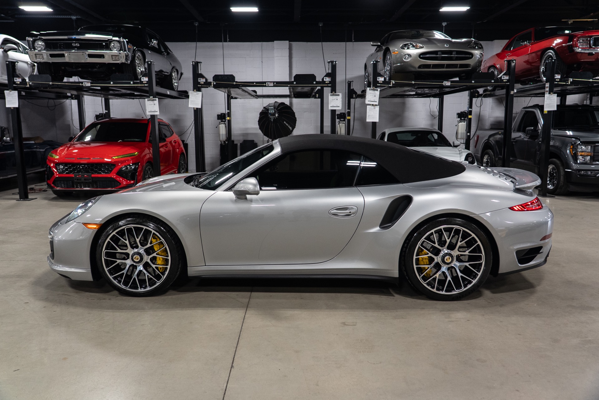 2016 Porsche 911 Turbo S - Photo 14