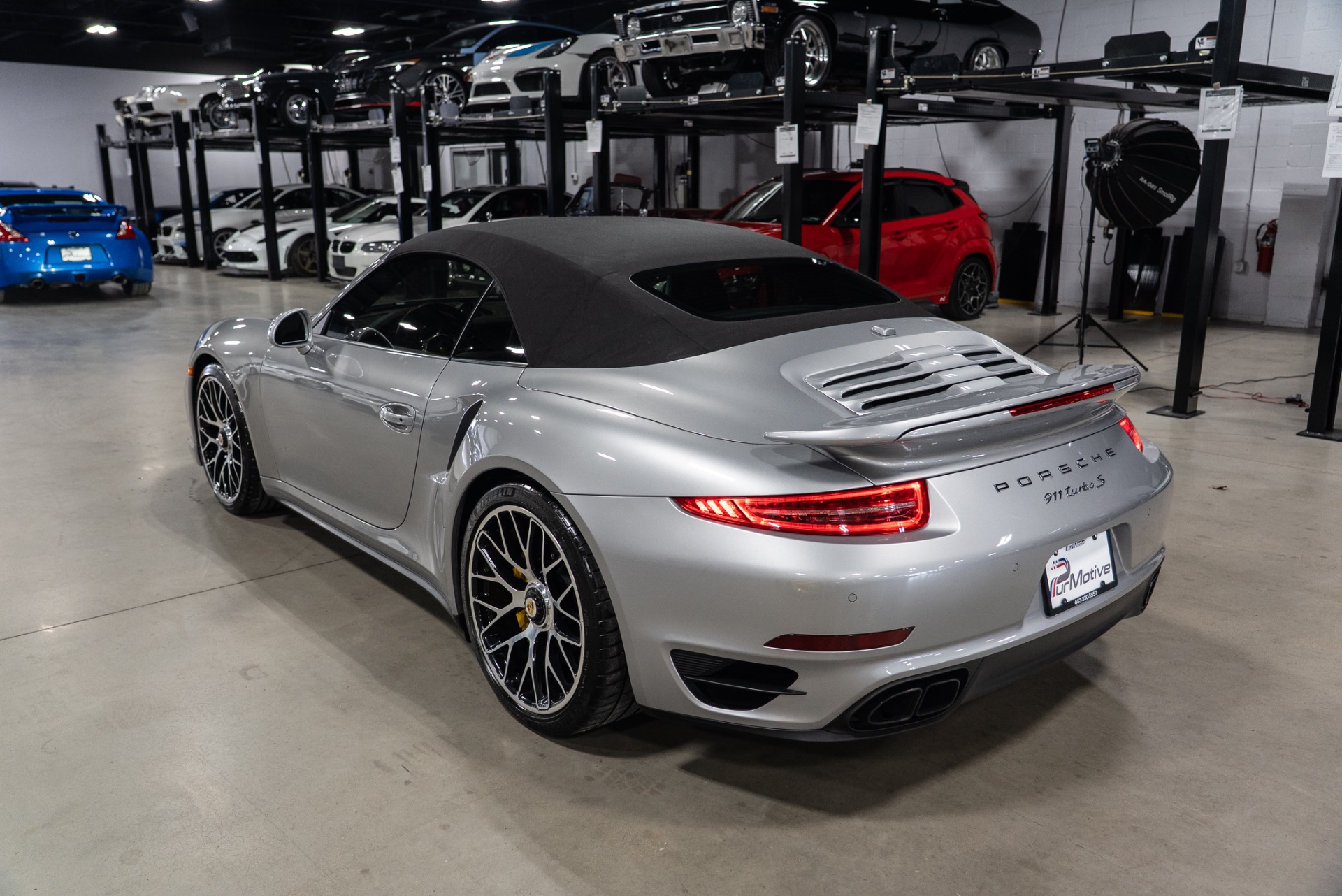 2016 Porsche 911 Turbo S - Photo 15