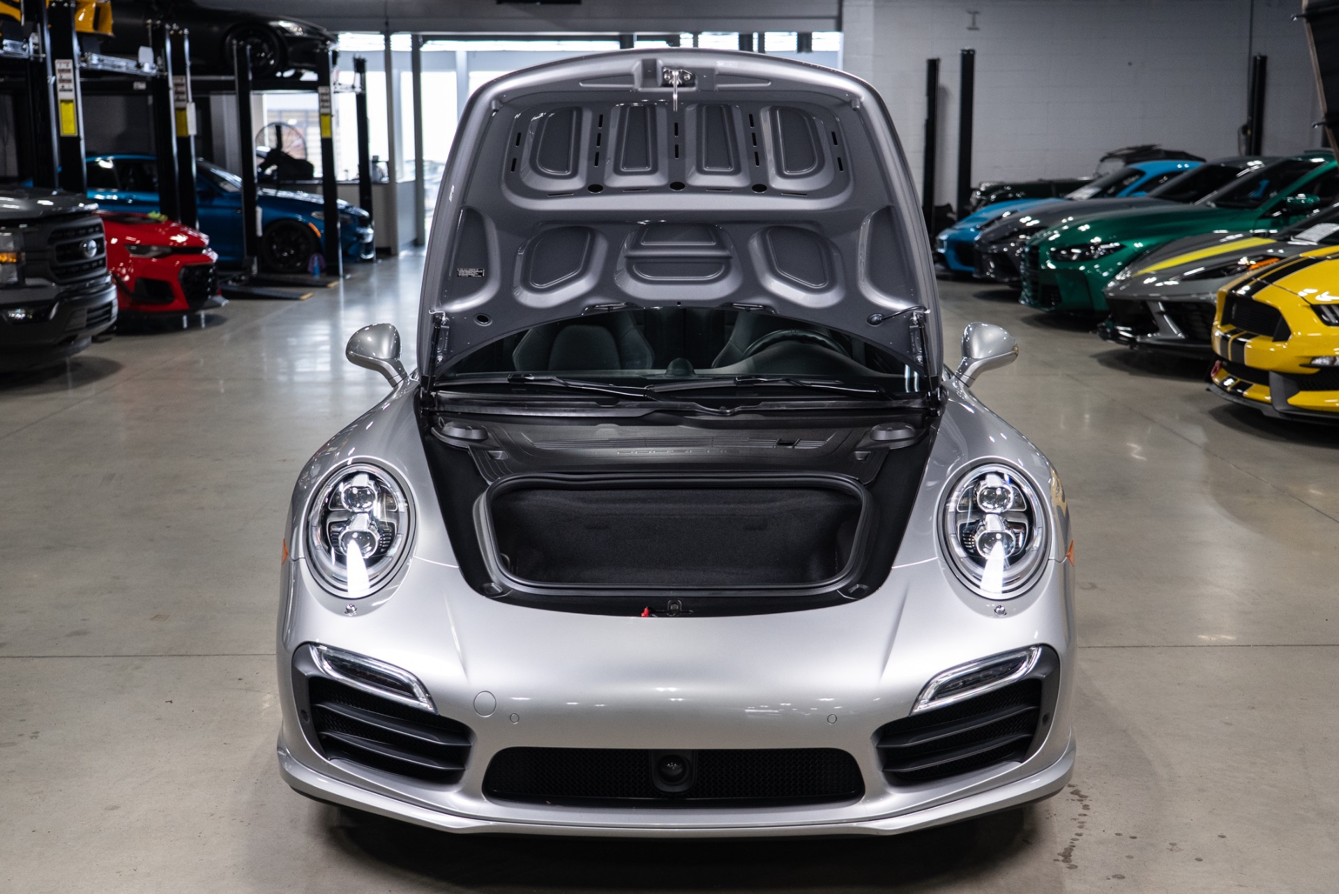 2016 Porsche 911 Turbo S - Photo 26