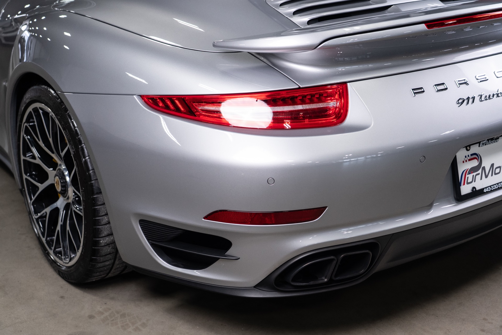 2016 Porsche 911 Turbo S - Photo 35