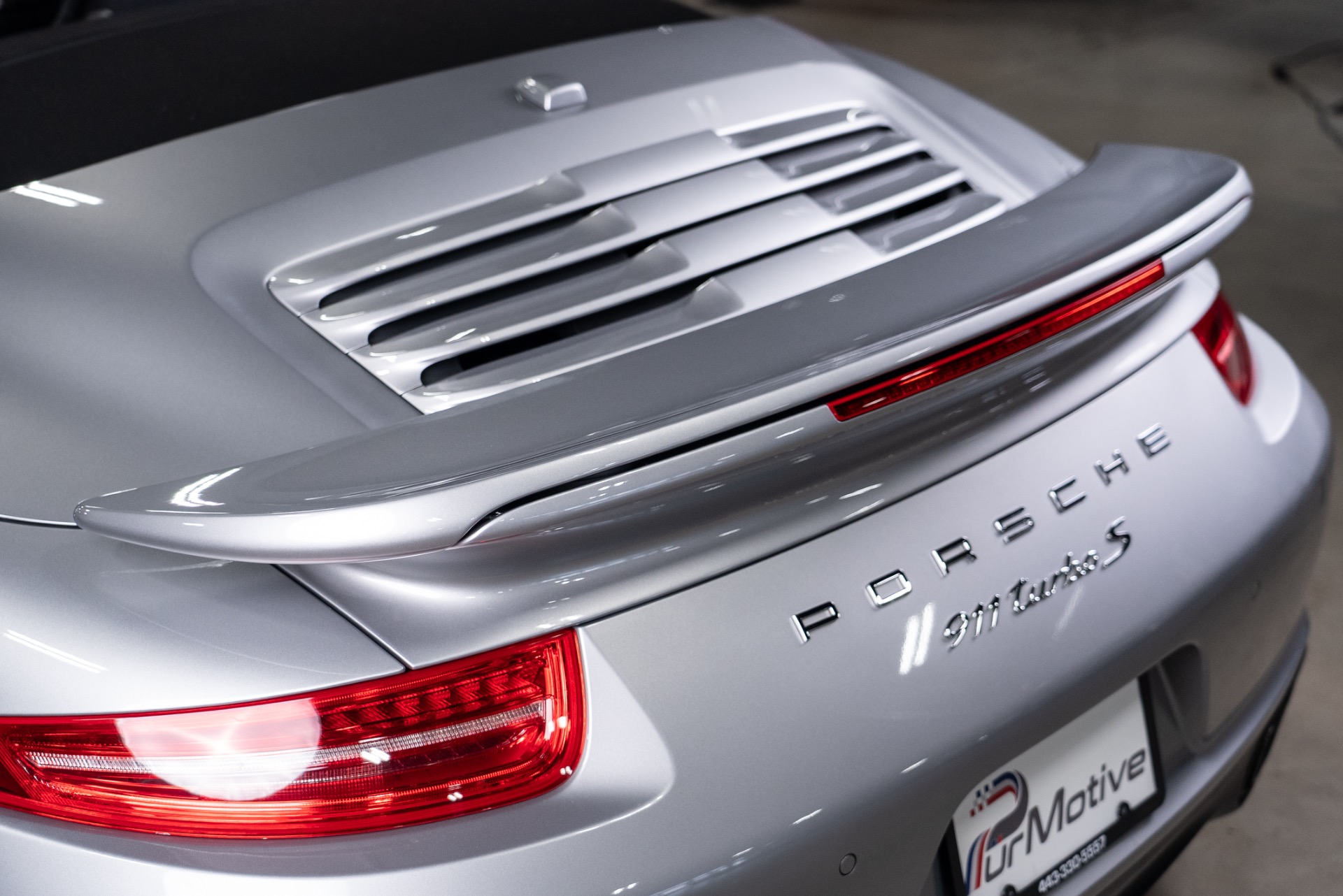 2016 Porsche 911 Turbo S - Photo 38