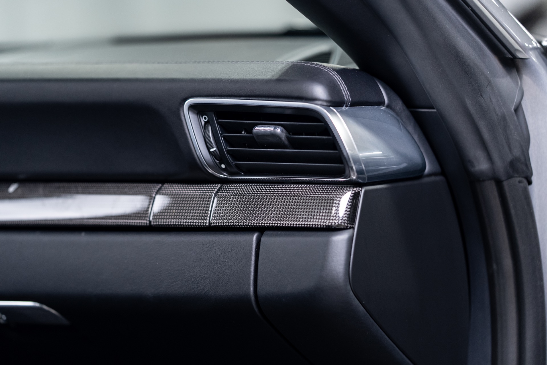 2016 Porsche 911 Turbo S - Photo 79