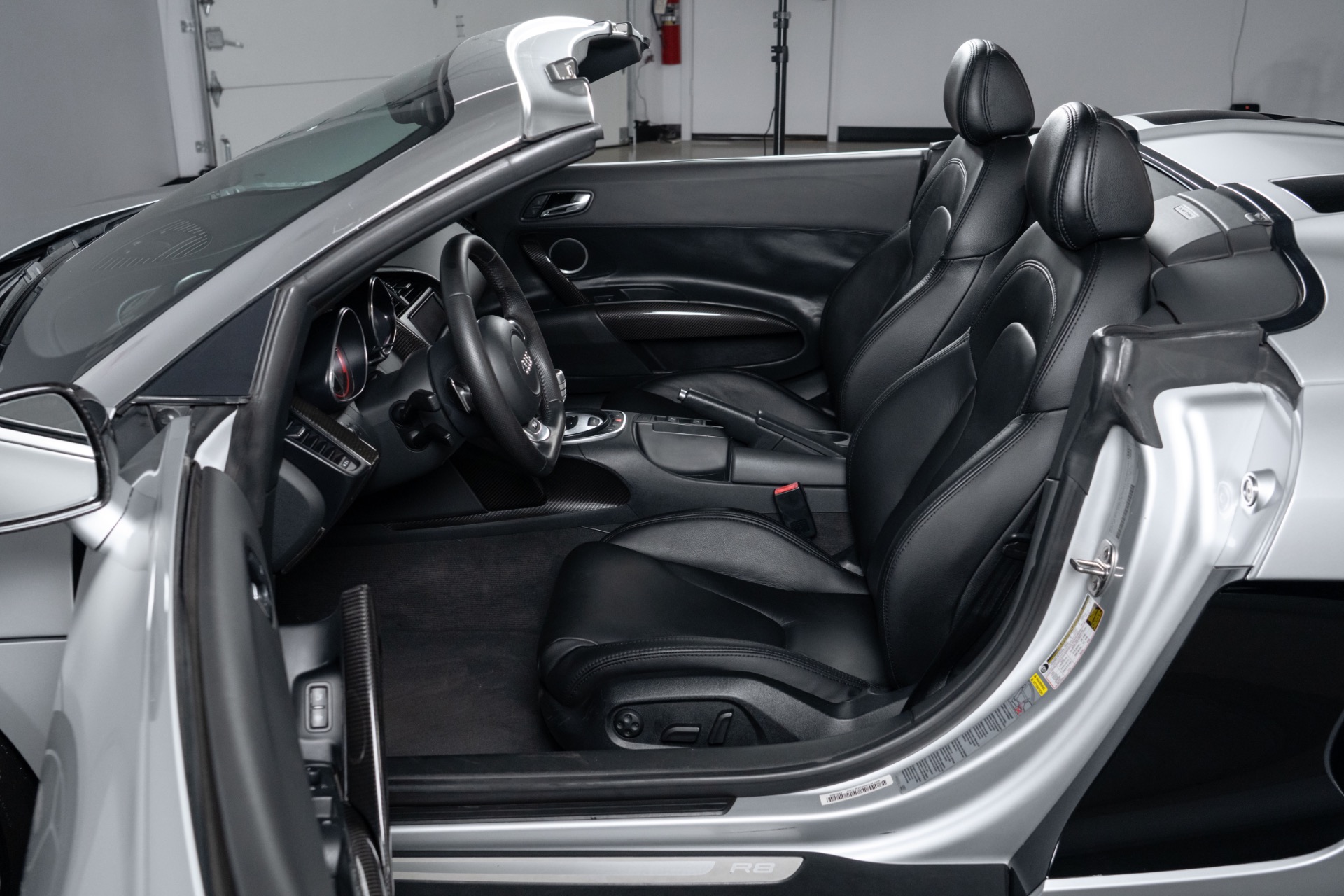 2012 Audi R8 Base - Photo 46