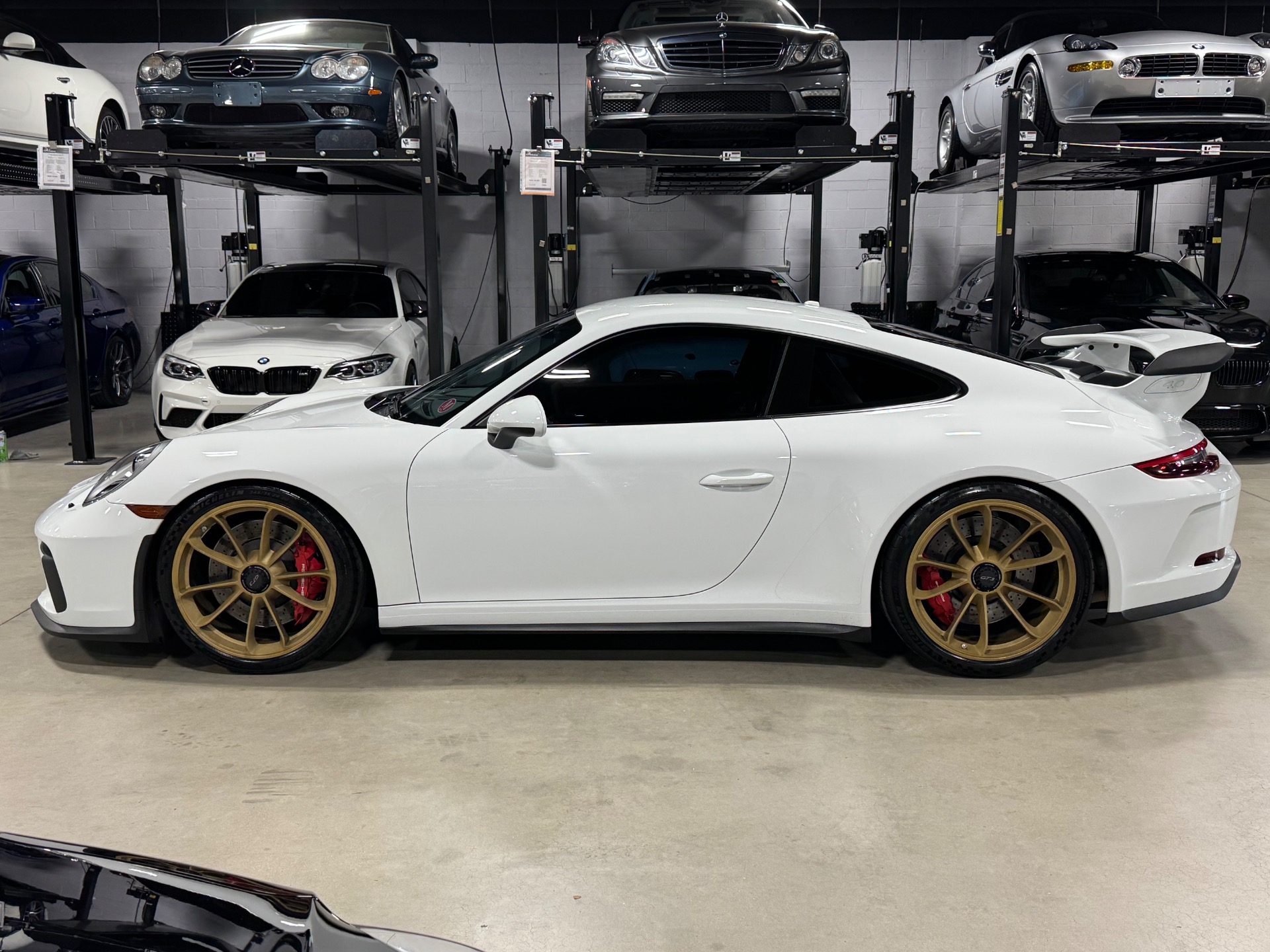 2018 Porsche 911 GT3 photo 3