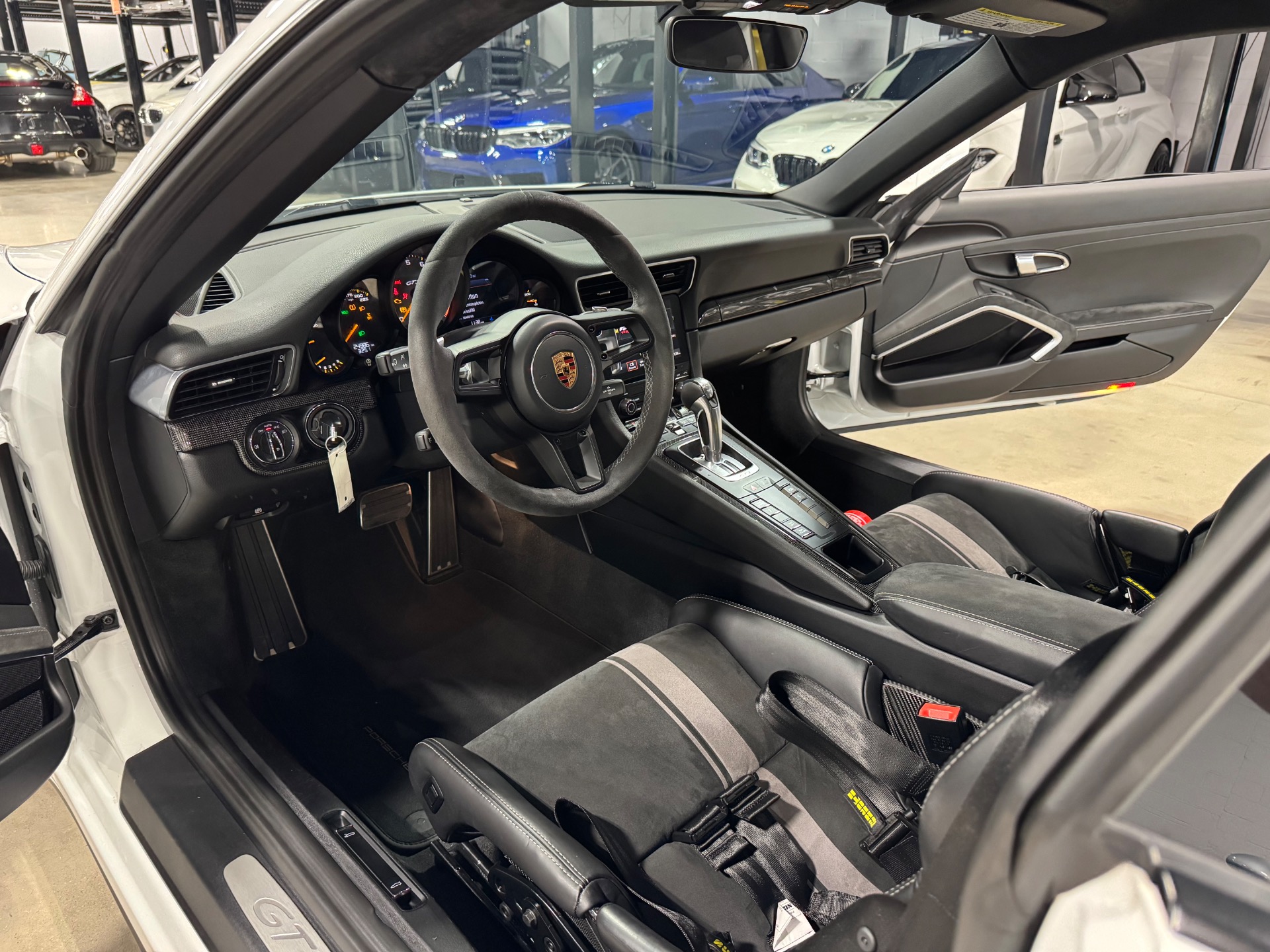 2018 Porsche 911 GT3 photo 61